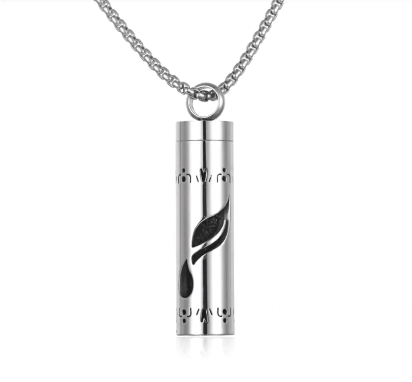 Aroma Elegance: Stainless Steel Essential Oil Diffuser Necklace